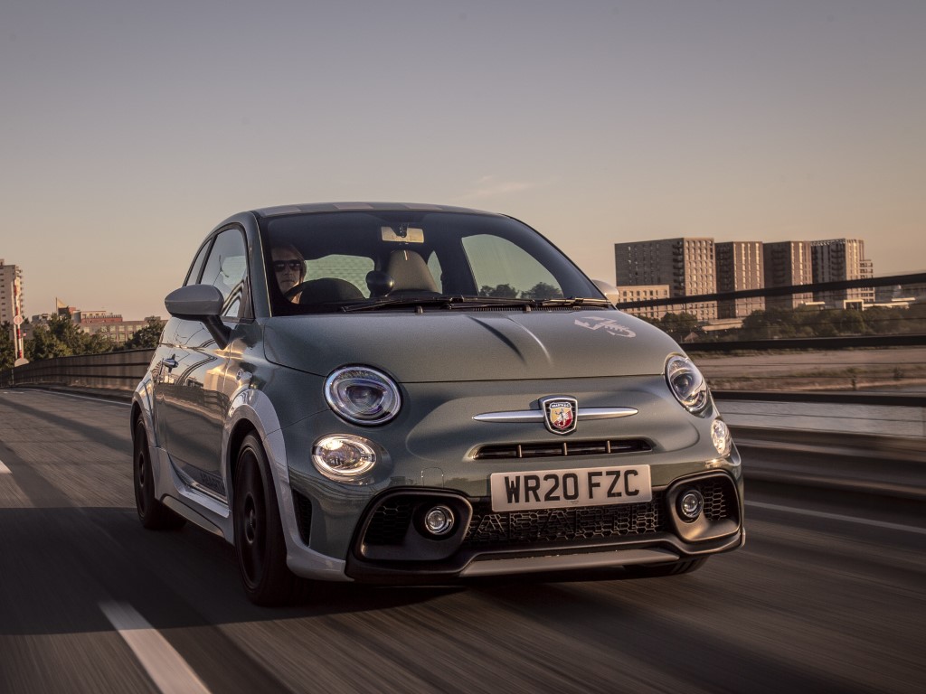 Abarth 695 70 Anniversario (Manual)